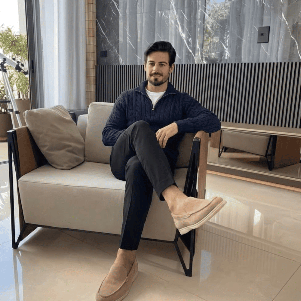 Conjunto Jaqueta Quarter Zip + Mocassim Loafer de Camurça + Calça de Alfaiataria