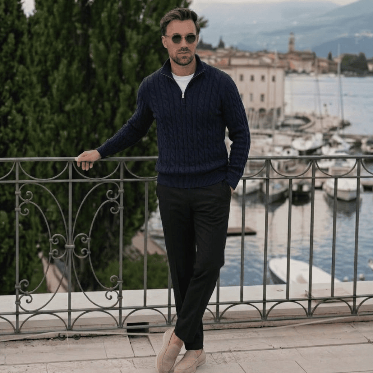Conjunto Jaqueta Quarter Zip + Mocassim Loafer de Camurça + Calça de Alfaiataria